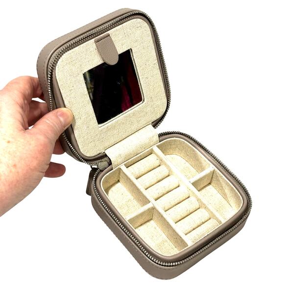 Gray leather zip around travel jewelry case small storage box organizer mirror - Picture 5 of 7